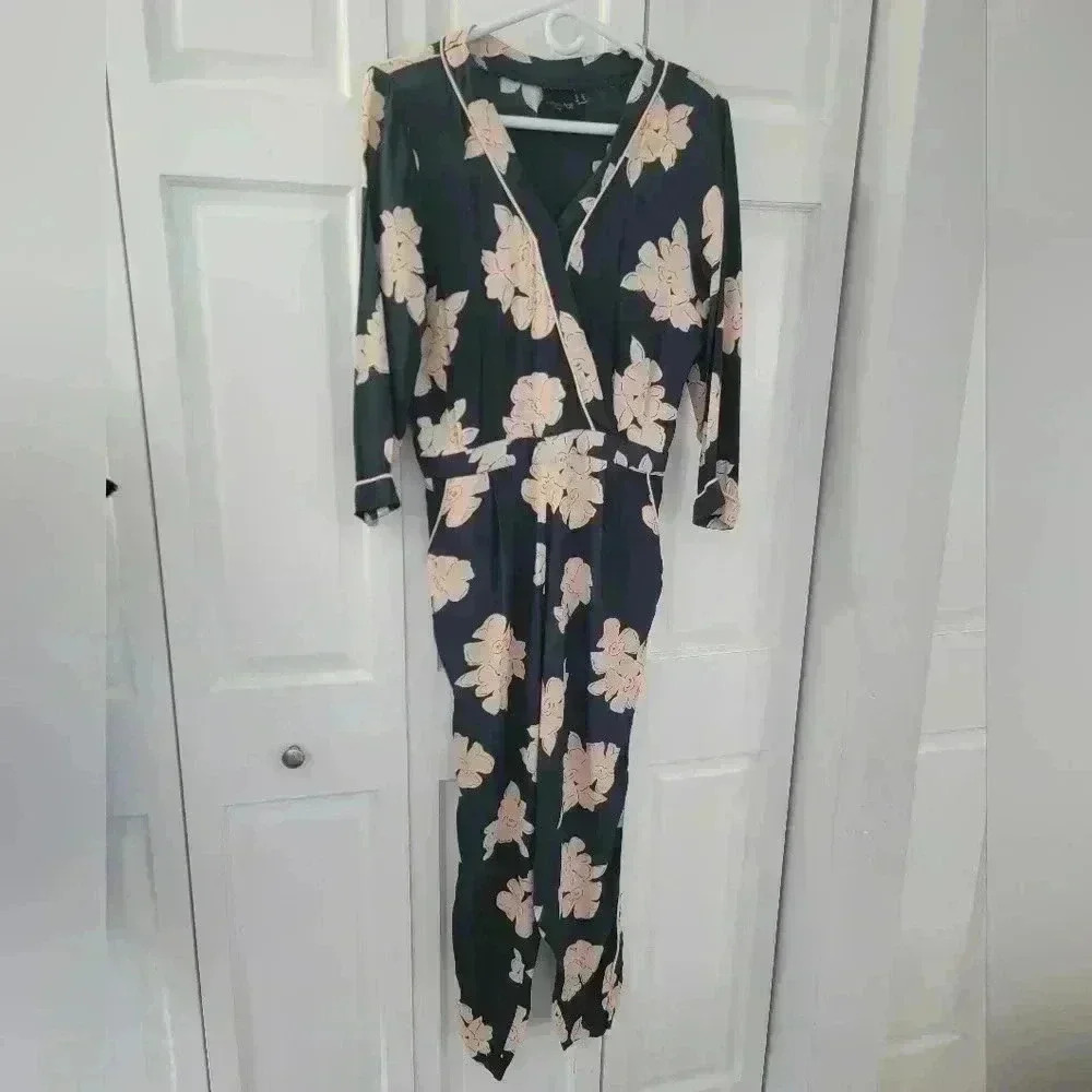 Asos Design Womens Jumpsuit Size 6 Floral Print Long Sleeve V-neckline Pockets